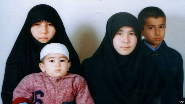 Нилуфар Рахимджанова (на фото слева) скончалась в тюрьме при невыясненных обстоятельствах (фото из семейного архива) Нилуфар Рахимджанова (на фото слева) скончалась в тюрьме при невыясненных обстоятельствах (фото из семейного архива)