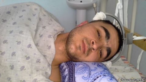 "Деды" покалечили молодого солдата