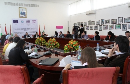 Эксперты выступили против помещения осужденных детей в штрафные изоляторы